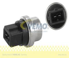 Vemo 15-99-2008 włącznik wentyl.atora chłodnicy vag, seat toledo i (1l), vw passat (3a2, 35i)