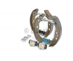 Bosch 0204114647 szczęki hamulc.+cylinderki (zestaw), ford focus ii kombi (da_)