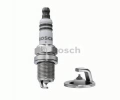 Bosch 0242235749 Świeca iskrowa super plus +24, nissan primastar autobus (x83)